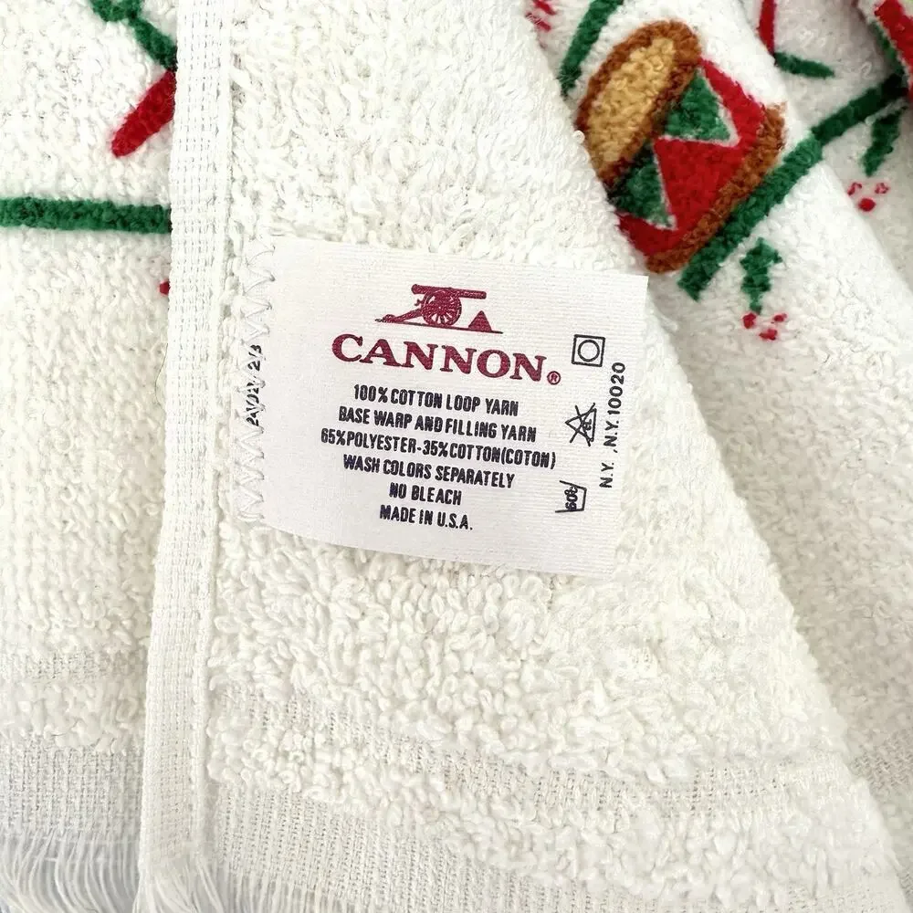 Set of 2 Vintage Hand Towels by Cannon Christmas Time 100% cotton made In USA